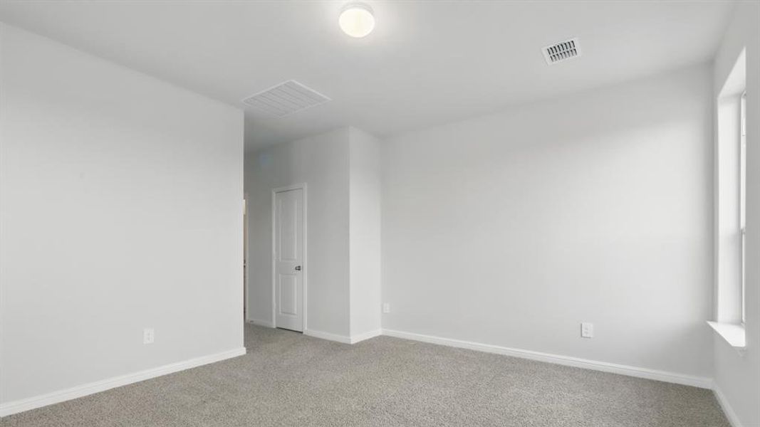 Spacious, unfurnished interior of a new home in Vista Point, Grandview (Image 26).