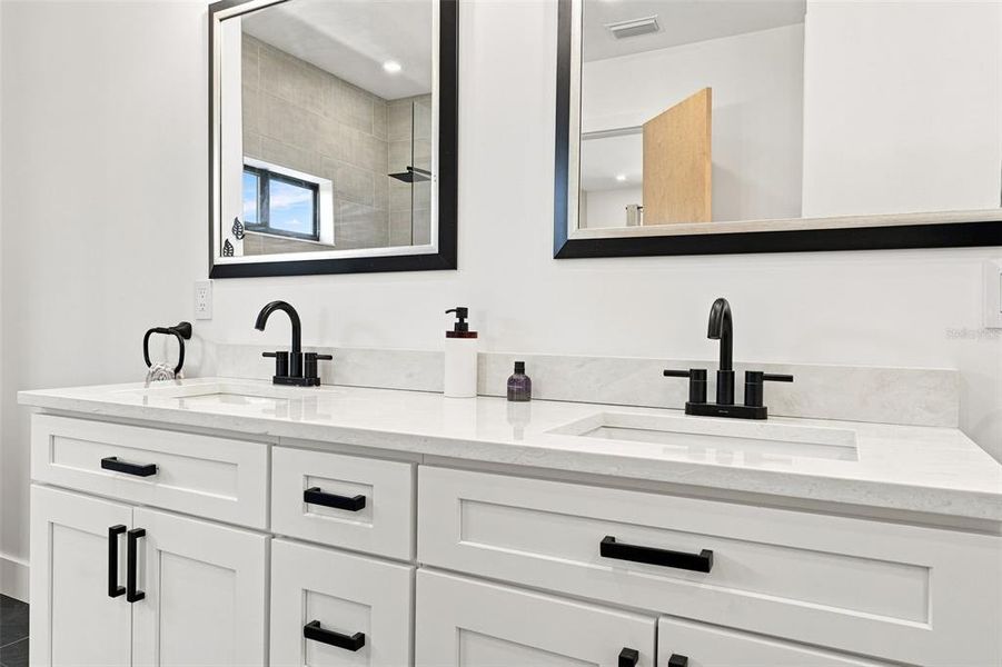 Close-up of interior finishes inside a home in , Port Richey (Image 20).