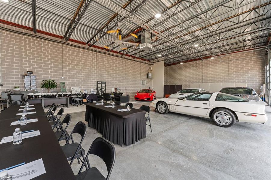 Community amenities in , Auburndale (Image 31). Community amenities in , Auburndale (Image 31).