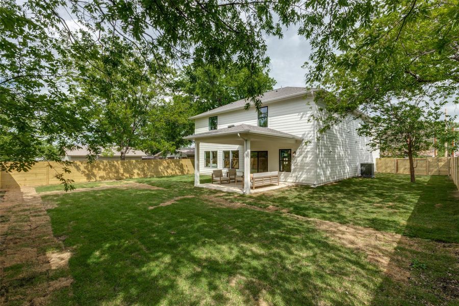 Exterior details and patio area of a home in , Austin (Image 30).