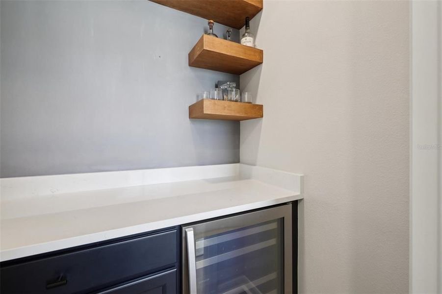Close-up of interior finishes inside a home in Isla Mirada, San Antonio (Image 23).