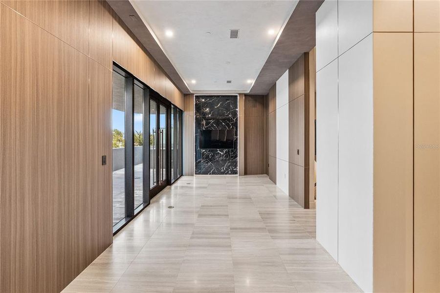 Spacious, unfurnished interior of a new home in , Tampa (Image 25). Spacious, unfurnished interior of a new home in , Tampa (Image 25).