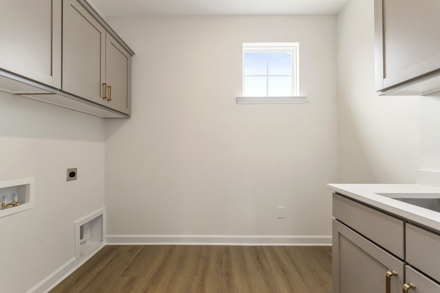 Spacious, unfurnished interior of a new home in Ridgecrest at Midway, Anderson (Image 33).