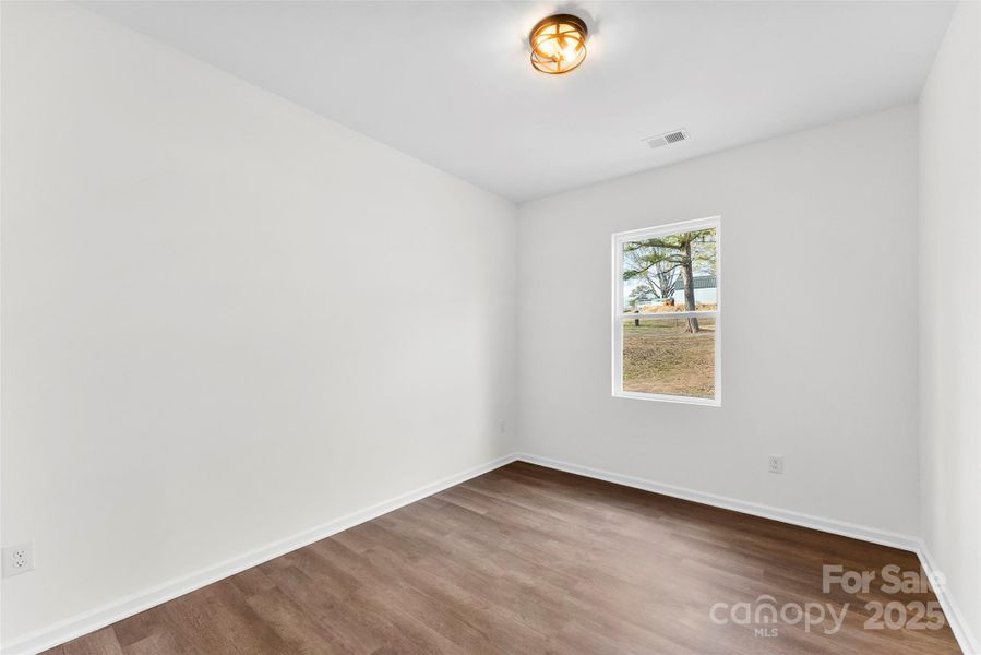 Spacious, unfurnished interior of a new home in , Shelby (Image 31).