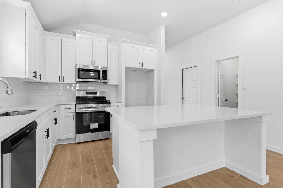 Furnished interior view inside a new home in Creekhaven, Iowa Colony (Image 8). Furnished interior view inside a new home in Creekhaven, Iowa Colony (Image 8).