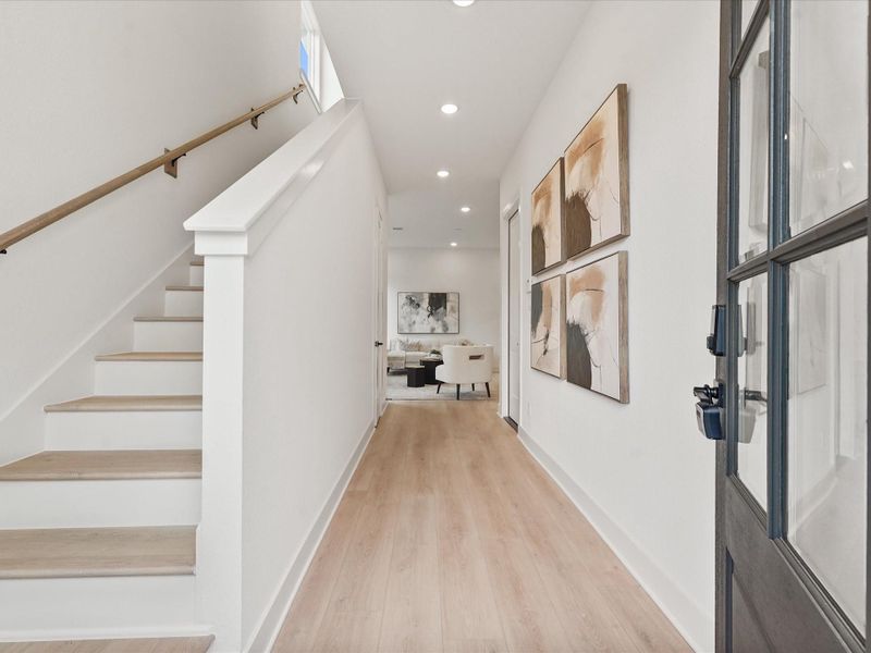 Spacious, unfurnished interior of a new home in , Houston (Image 17).