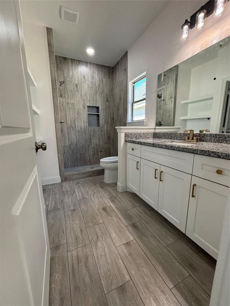 Furnished interior view inside a new home in , La Porte (Image 7).