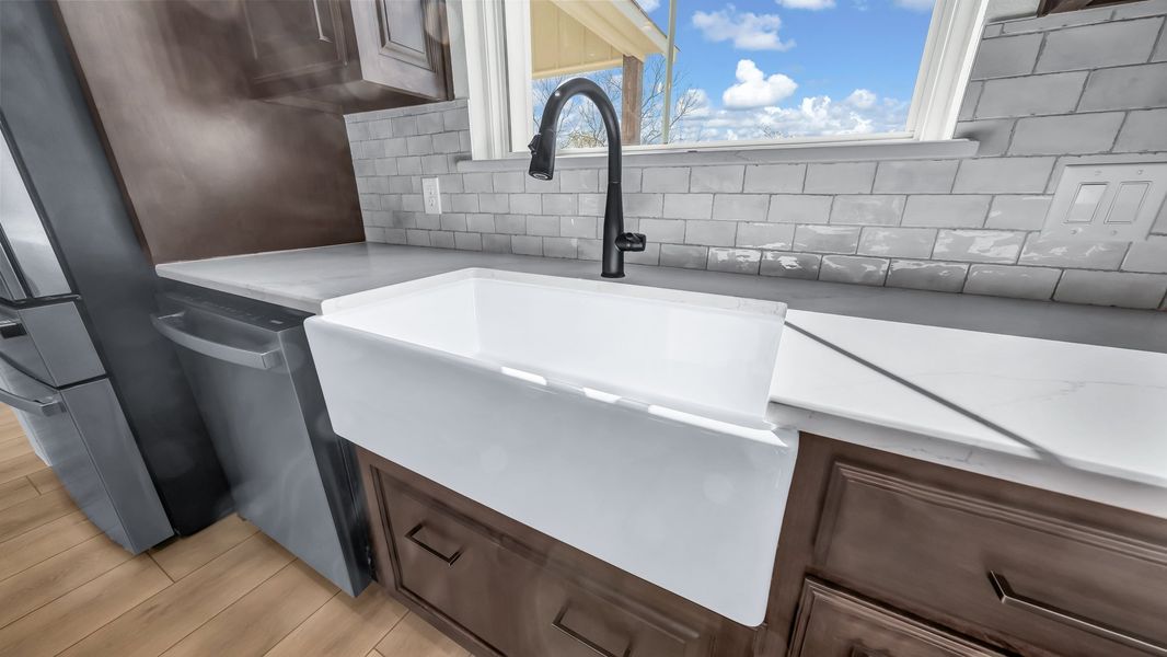 Representative interior finishes for a home built from the Rebekah by Zeal Home Builders in Oak Water Ranch, Granbury (Image 22). Representative interior finishes for a home built from the Rebekah by Zeal Home Builders in Oak Water Ranch, Granbury (Image 22).
