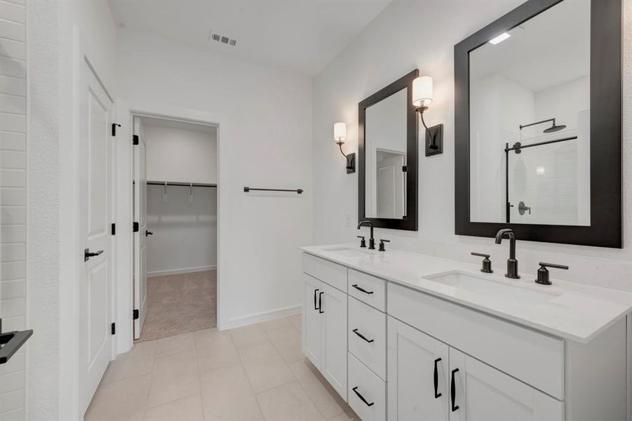 Furnished interior view inside a new home in Rolling Ridge, Van Alstyne (Image 7). Furnished interior view inside a new home in Rolling Ridge, Van Alstyne (Image 7).