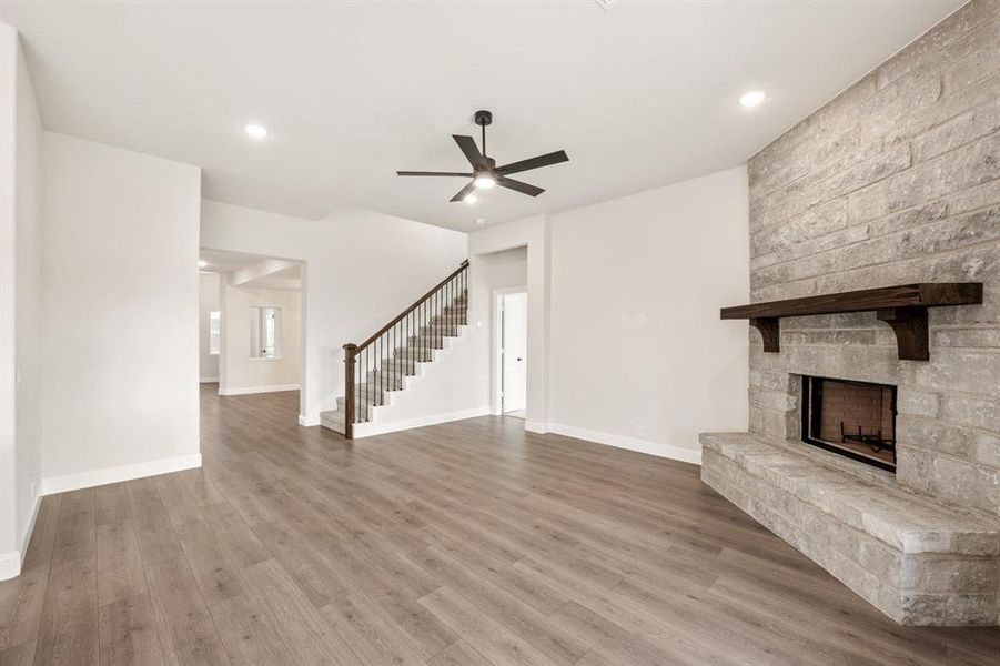 Spacious, unfurnished interior of a new home in Ridge Ranch, Mesquite (Image 22).