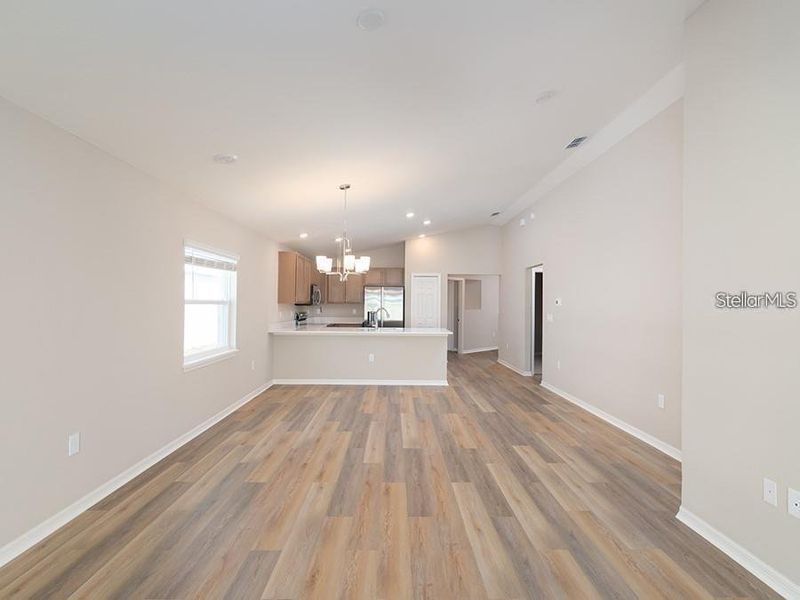 Spacious, unfurnished interior of a new home in Falls of Ocala, Ocala (Image 7).