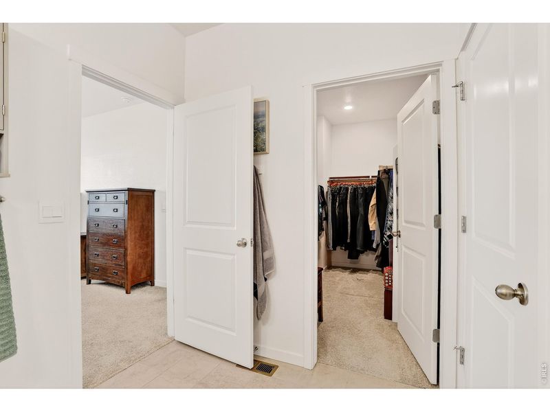 Furnished interior view inside a new home in , Severance (Image 25).