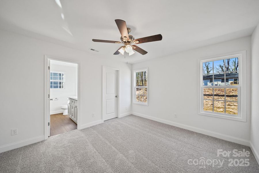 Spacious, unfurnished interior of a new home in , Salisbury (Image 29).