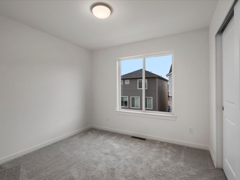 Spacious, unfurnished interior of a new home in Parkside at Victory Ridge, Colorado Springs (Image 23).