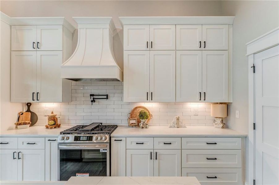 Furnished interior view inside a new home in , Ranger (Image 50).