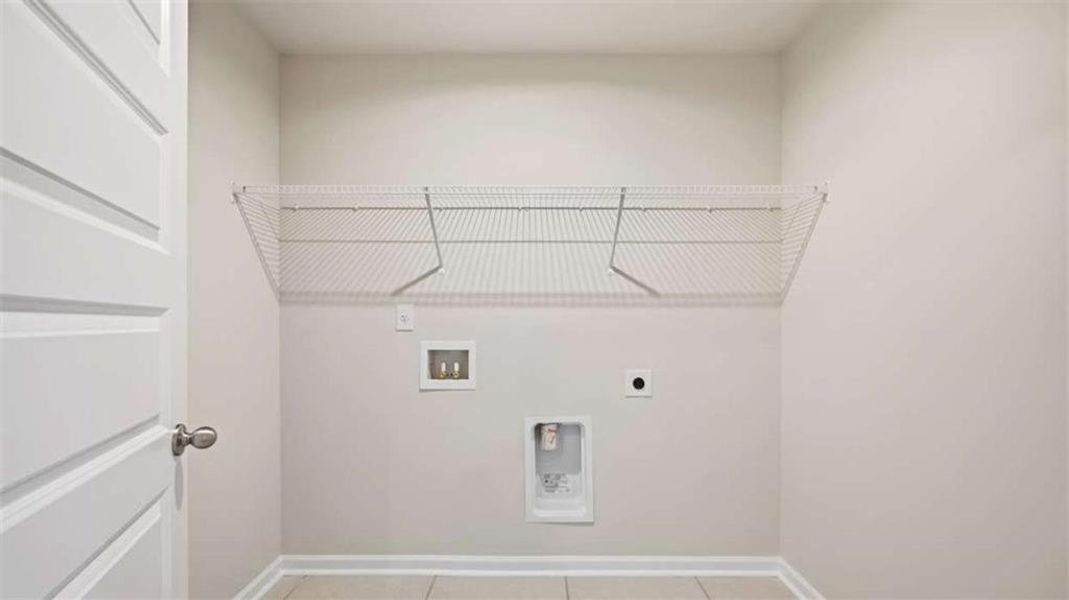 Spacious, unfurnished interior of a new home in Water Oak Estates, Lawrenceville (Image 14).