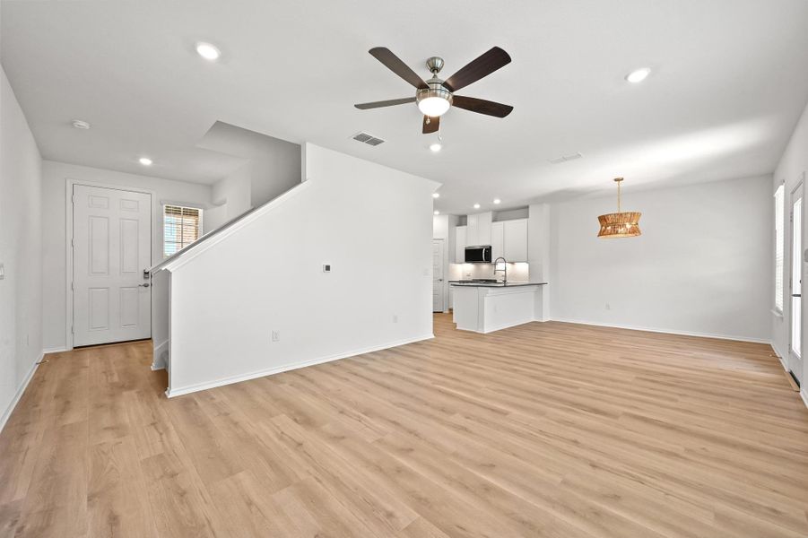 Spacious, unfurnished interior of a new home in Creekside at Estancia, Austin (Image 18).