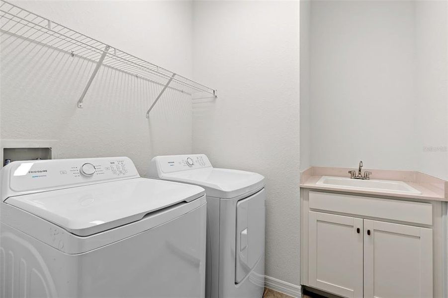 Close-up of interior finishes inside a home in Rye Ranch, Parrish (Image 20).