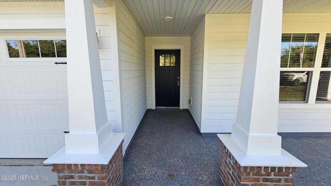Exterior details and patio area of a home in , Jacksonville (Image 3). Exterior details and patio area of a home in , Jacksonville (Image 3).