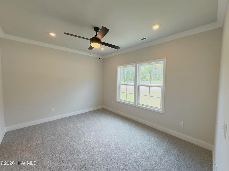 Spacious, unfurnished interior of a new home in Autumn Trail, Bolivia (Image 13).