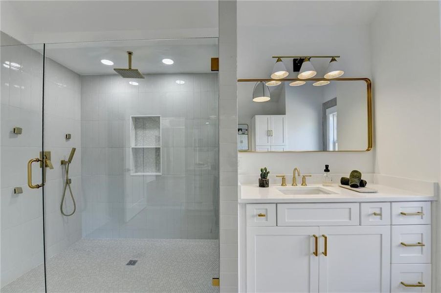 Furnished interior view inside a new home in , Jefferson (Image 16).