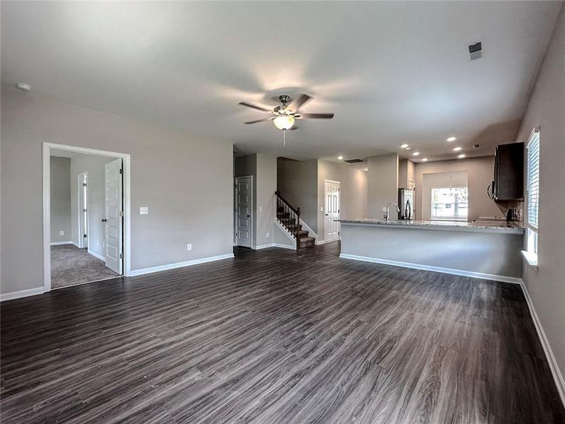 Spacious, unfurnished interior of a new home in Glen at Cave Springs, Douglasville (Image 17).