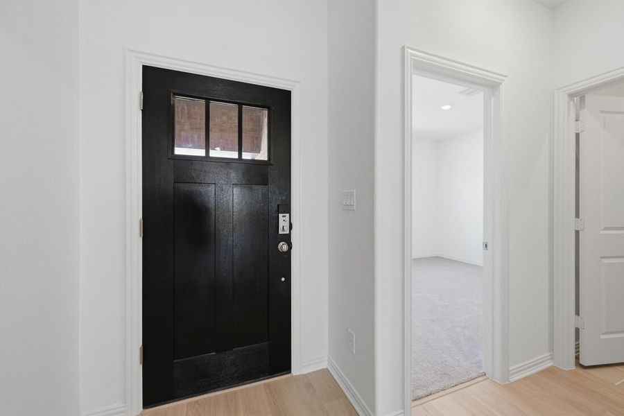 Spacious, unfurnished interior of a new home in Parks at Foster Crossing, Anna (Image 29). Spacious, unfurnished interior of a new home in Parks at Foster Crossing, Anna (Image 29).