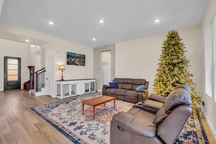 Furnished interior view inside a new home in , Baytown (Image 32).