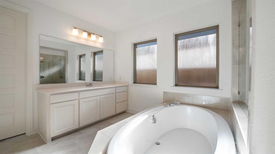 Furnished interior view inside a new home in Devonshire, Forney (Image 9).