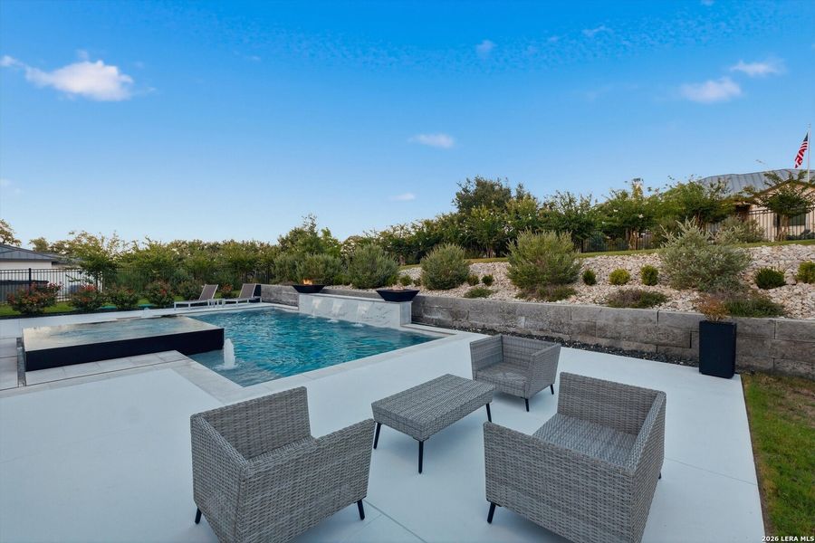 Exterior details and patio area of a home in , San Antonio (Image 41).