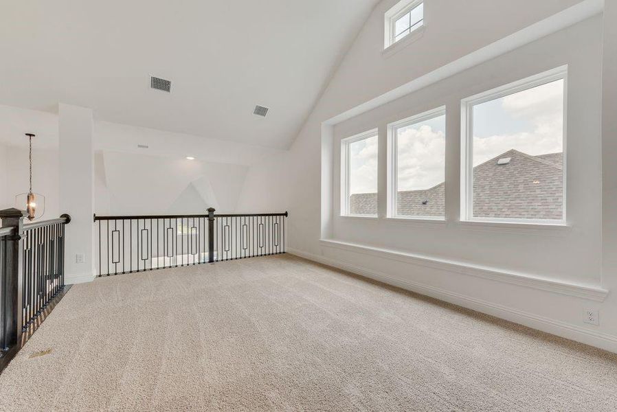 Spacious, unfurnished interior of a new home in Prairie Ridge, Venus (Image 23).