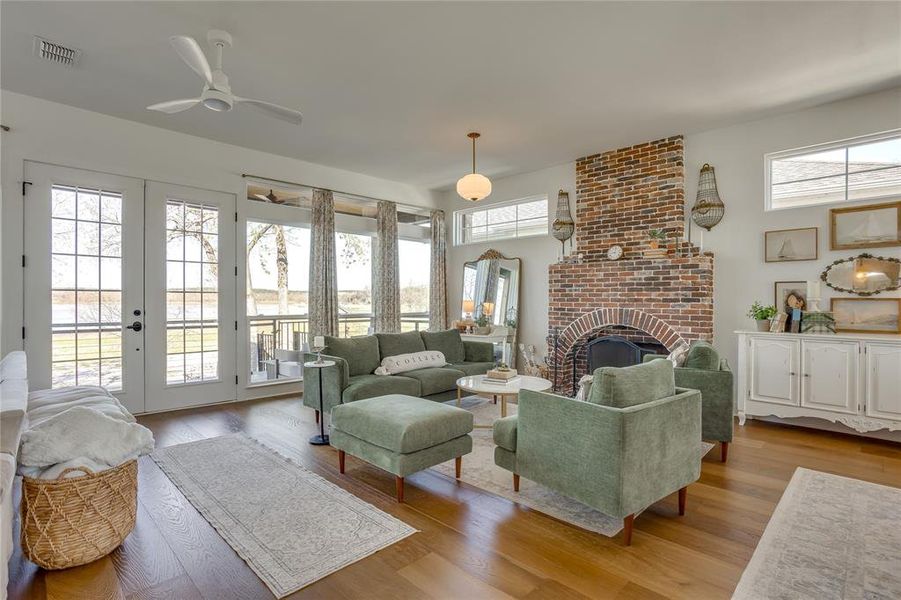 Furnished interior view inside a new home in , Weatherford (Image 10).