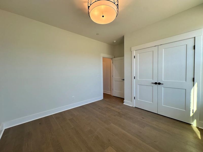 The Ballar A Bedroom 3