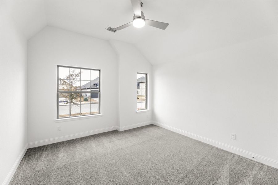 Spacious, unfurnished interior of a new home in Creekview Meadows, Pilot Point (Image 26).