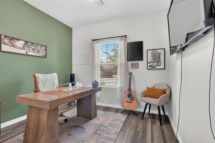 Furnished interior view inside a new home in , Fort Worth (Image 13).