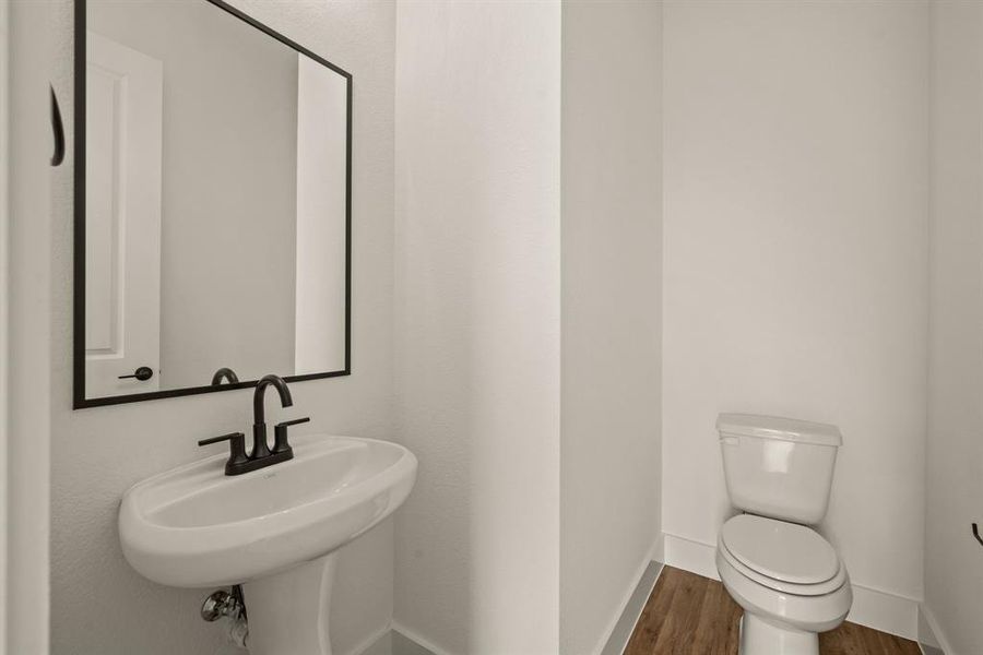 Furnished interior view inside a new home in Highland Oaks, Boyd (Image 13).