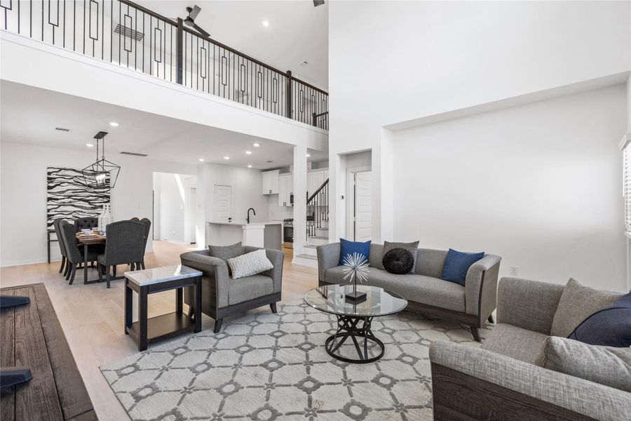 Furnished interior view inside a new home in Kendall Lakes, Alvin (Image 7).