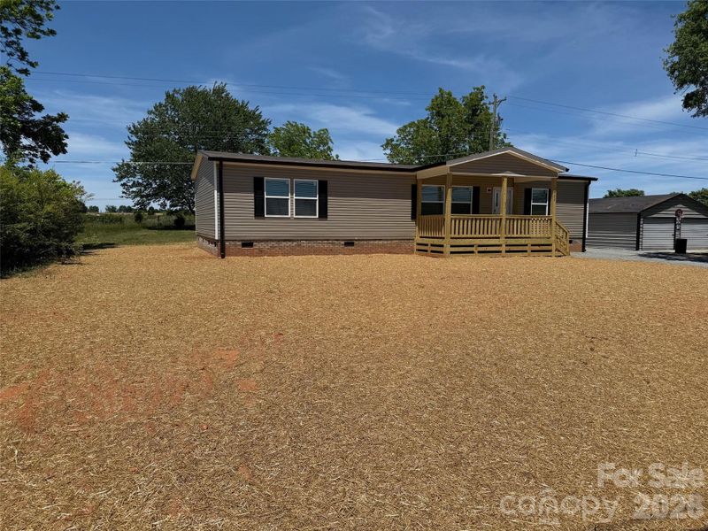 Exterior details and patio area of a home in , Shelby (Image 12).
