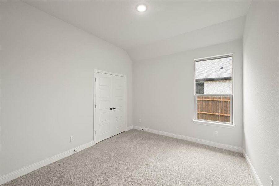 DFW-Redden Farms-Concept 2622-3457 Shorthorn Lane-Bedroom-Risewell Homes-3