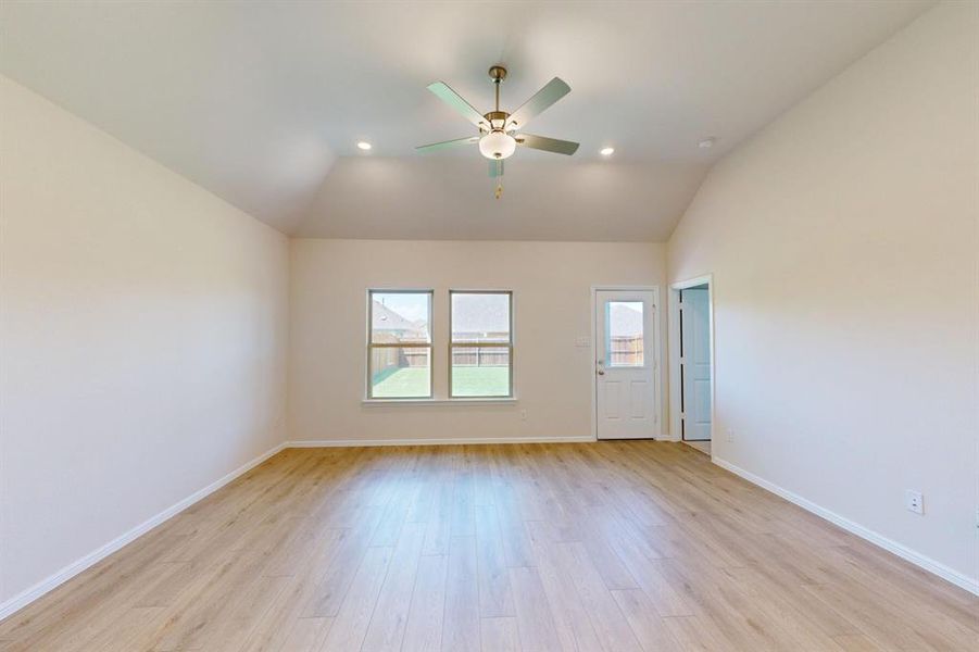 Spacious, unfurnished interior of a new home in Forest Park, Princeton (Image 15). Spacious, unfurnished interior of a new home in Forest Park, Princeton (Image 15).