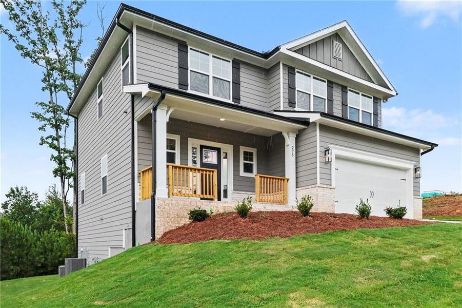 Exterior details and patio area of a home in Thunder Ridge, Dawsonville (Image 32).