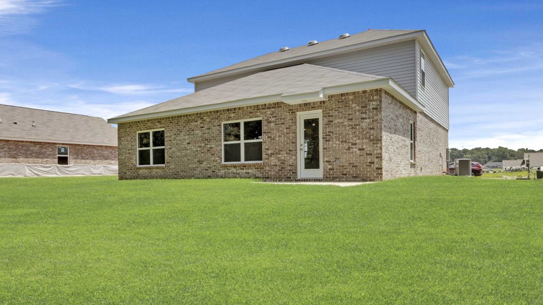 Exterior details and patio area of a home in Bailey Park, Fayetteville (Image 3).
