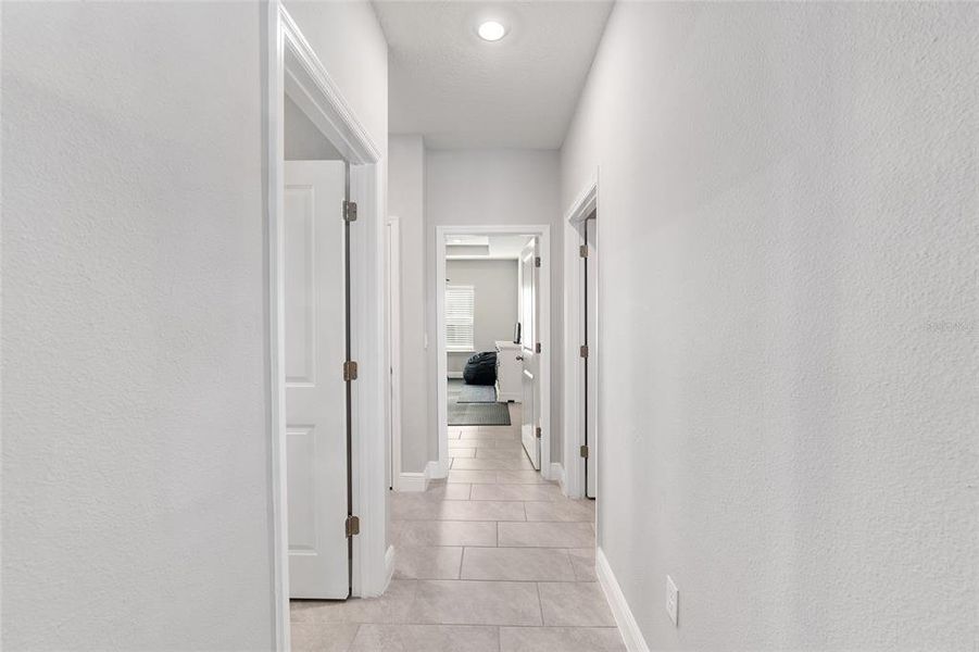 Spacious, unfurnished interior of a new home in Finley Woods, Gainesville (Image 22). Spacious, unfurnished interior of a new home in Finley Woods, Gainesville (Image 22).