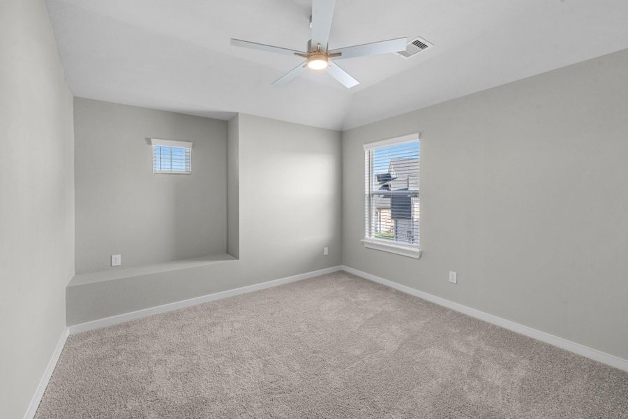 Spacious, unfurnished interior of a new home in Briarwood Crossing, Rosenberg (Image 25).