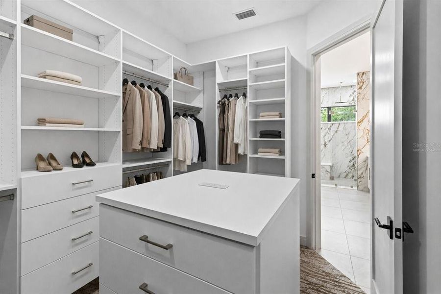 Furnished interior view inside a new home in , Plant City (Image 11).