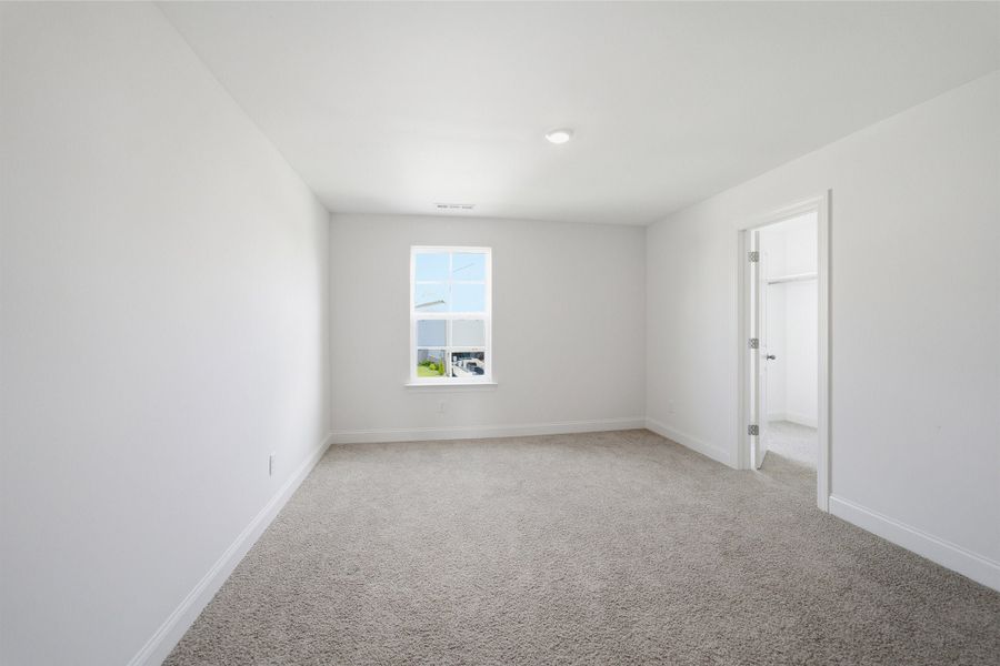 Spacious, unfurnished interior of a new home in McCain's Station, Gallatin (Image 59). Spacious, unfurnished interior of a new home in McCain's Station, Gallatin (Image 59).