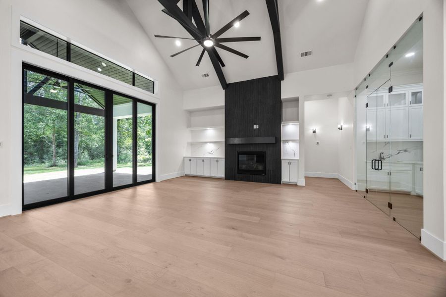 Spacious, unfurnished interior of a new home in , Montgomery (Image 43).