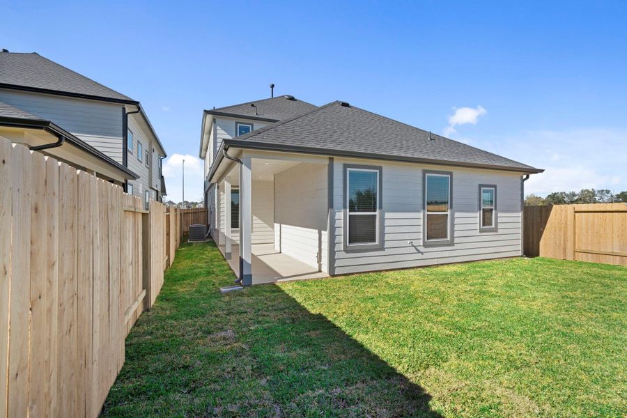 Exterior details and patio area of a home in , Houston (Image 4).