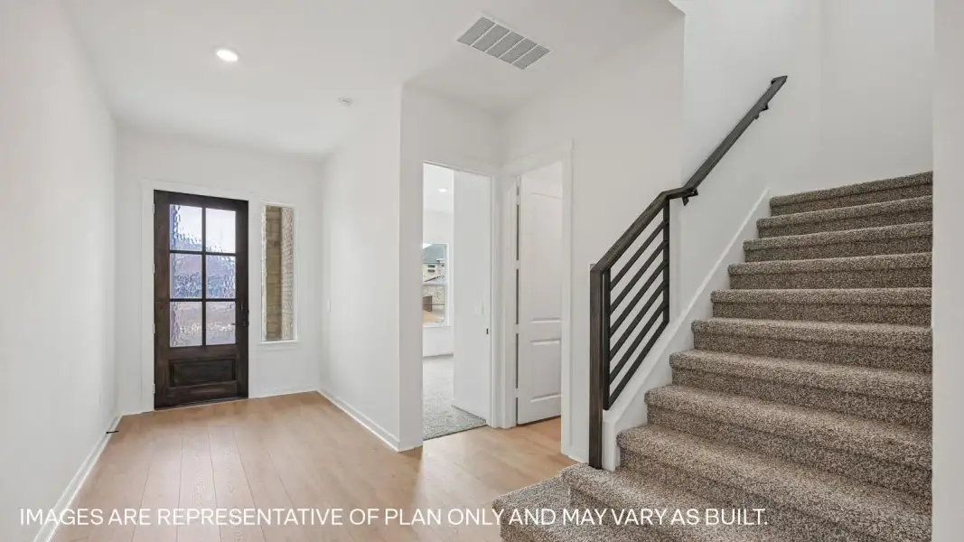 Spacious, unfurnished interior of a new home in The Enclave at Bar W Ranch, Leander (Image 16).
