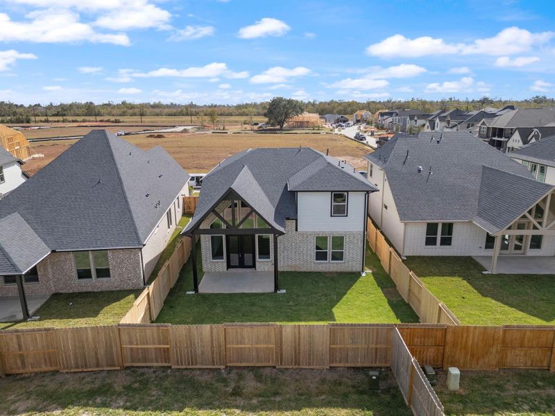 Exterior details and patio area of a home in Sienna 45', 50', Missouri City (Image 4). Exterior details and patio area of a home in Sienna 45', 50', Missouri City (Image 4).